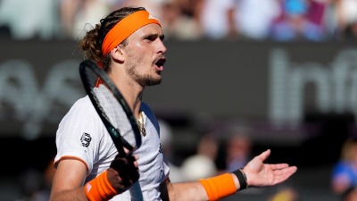 HAOS NA AO Alkaraz se povredio, a Zverev URLAO na Srpkinju! (VIDEO)