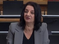 "Vlast pokušava da sprovede potpuni medijski mrak u Srbiji kupujući lokalne televizije našim parama"