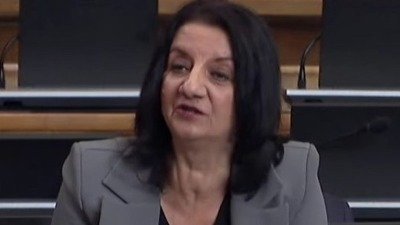 "Vlast pokušava da sprovede potpuni medijski mrak u Srbiji kupujući lokalne televizije našim parama"