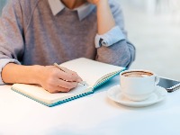 Hrvatica uči ćirilicu, ali muči je JEDNO SLOVO: Srbi je raspametili savetima - ovaj joj se posebno svideo 