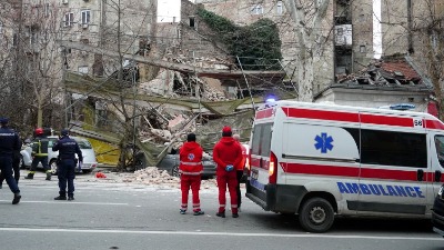 Drama u centru Beograda: Urušila se zgrada u Džordža Vašingtona (FOTO)