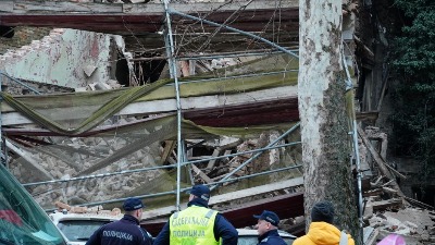 Dve osobe evakuisane: Novi detalji urušavanja zgrade u centru Beograda