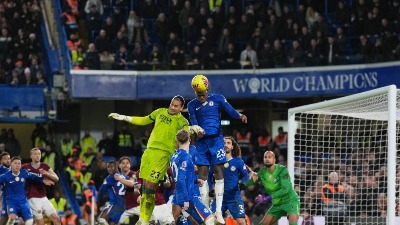 Preokret, tuča, haos: Čelsi slavio u londonskom derbiju (FOTO)