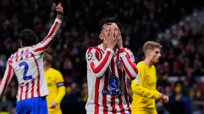 Skandal pred meč Lige šampiona: Huligani Arsenala došli ispred hotela Atletika, sve je prštalo