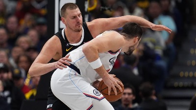 VRATIO SE, I TO KAKO! Jokić razbio Kliperse i pisao istoriju! (VIDEO)