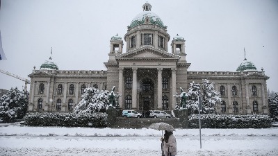 Beogradski zborovi pozvali na protest ispred Skupštine zbog intervencije policije u NS