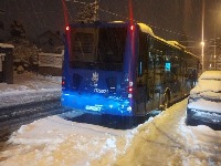 Zbog snega promenjene trase nekoliko autobuskih linija