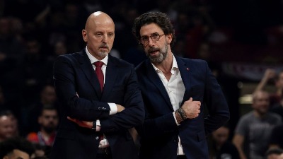 Zvezda na startu godine ostaje bez trenera!