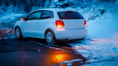 Najopasnija zimska zamka već je na putevima: Ovaj savet može vam spasiti život