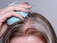 Može li seda kosa ponovo da potamni? Stručnjaci otkrili šta je mit, a šta istina