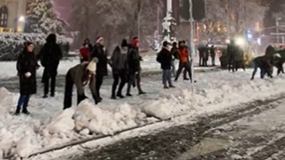 “Pao je prvi sneg, pašće i nešto drugo”: Studenti se oglasili o uklanjanju Ćacilenda