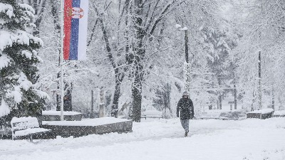 Dok Beograd stoji, studenti zovu na čišćenje sneg: Akcija u 6 ujutru, poznate i lokacije