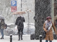Šta znači LEDENI BOŽIĆ: Sneg i led okovali su Srbiju - evo šta kažu stara verovanja 