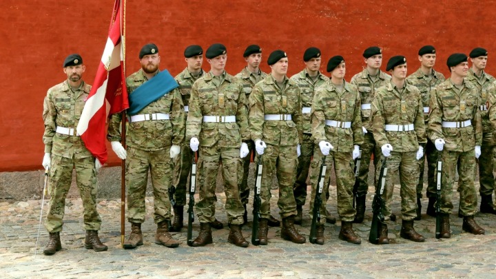 Žive na -40 u MRAKU, prvo PUCAJU, pa postavljaju pitanja: Ako Tramp krene, to će biti KRAJ NATO