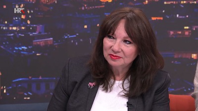 SKANDAL! Voditeljka vređala kolege misleći da joj je mikrofon isključen: "On je najgluplji, sociopata i debil"