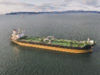 PROBIJENA BLOKADA: Tanker prošao kroz Ormuz dok SAD prete zaplenama!