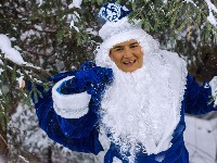 KO NJOJ PIŠE SAOPŠTENJA Ana Brnabić priča o Božiću i NAPADA neistomišljenike - soli pamet narodu