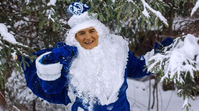 KO NJOJ PIŠE SAOPŠTENJA Ana Brnabić priča o Božiću i NAPADA neistomišljenike - soli pamet narodu