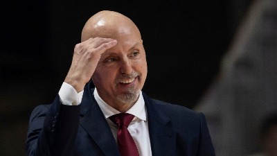 Sramota u Zvezdi: Pitanje o Grejemu - muk, pa upad portparola (VIDEO)