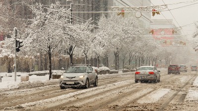 RHMZ: Očekuje se jak sneg i otežani saobraćaj