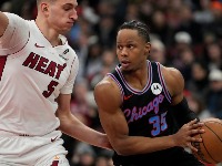 Oslabljeni Čikago iznenadio Majami, Jović će ovaj meč želeti da zaboravi (VIDEO)