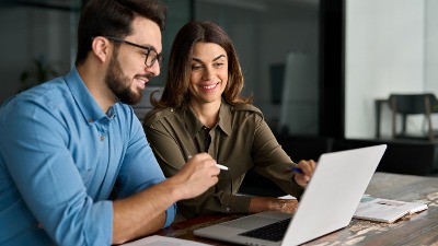 Zaposleni koji imaju OVU jednostavnu naviku BRŽE NAPREDUJU NA POSLU, kaže izvršni direktor 