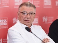 Naš glumac se razveo u 8. deceniji i mir našao na selu: Od uloge u "Srećnim ljudima" zarađivao kutije cigareta