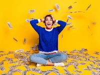 Ako ste rođeni u ova 3 znaka, NOVAC će vas zatrpati narednih 5 godina: Sudbina vam okreće leđa siromaštvu