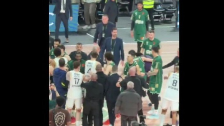 Panatinaikos izgubio, a navijači SLAVE LESORA (VIDEO)