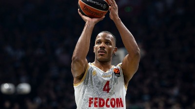 Poruka iz Monaka: Navijači Zvezde imaju više stila od Partizanovih