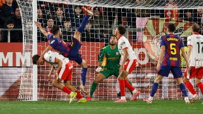 Šok za Barsu: Đirona slavila u katalonskom derbiju