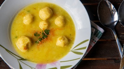 Koliko griza ide u knedle za supu? Ovo je tačna razmera za savršenu mekoću