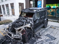 Oglasio se MUP: Osumnjičeni pokušao da reketira Baku Praseta, pa mu zapalio džip