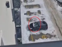 Za dlaku izbegnuta tragedija na Zlatiboru: Ledenica smrskala automobil (VIDEO)