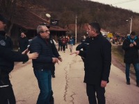 Poljoprivrednici izvređali predsednika opštine i zamolili ga da više ne dolazi (VIDEO)