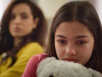 10 RODITELJSKIH GREŠAKA zbog kojih deca mogu nositi EMOCIONALNE OŽILJKE čitav život