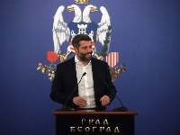 Šapić u uskršnjoj čestitki: Samo zajedno možemo prevazići sva iskušenja