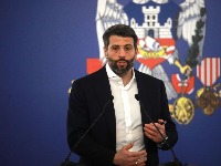 Šapić najavljuje gradnju novih kružnih tokova: Jedan će imati svetionik, sutra postavljamo sat na Trgu republike