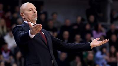 Tajm-aut Zvezde i na njemu nemoć Saše Obradovića: Ne mogu da vas nateram, izgubite 40 razlike, možete vi to!