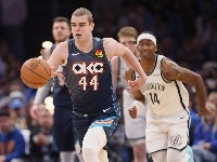 Šej pao u TRANS: Šou Nikole Topića u NBA (VIDEO)