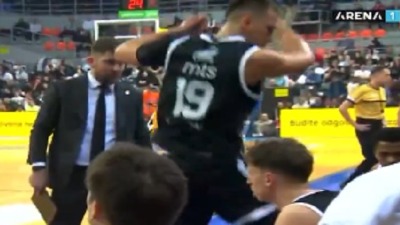 "Jesi ti dečko normalan?": Lakić pobesneo zbog debakla Partizana (VIDEO)