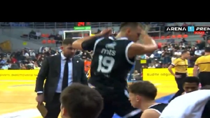 "Jesi ti dečko normalan?": Lakić pobesneo zbog debakla Partizana (VIDEO)