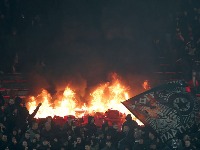 Partizanovi navijači spalili južnu tribinu Marakane, šteta procenjena na 200.000 evra!