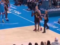 Šruder hteo da se bije sa Topićem, pa se zaustavio (VIDEO)