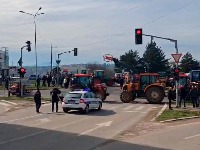 "Nema pregovora dok se hapse najugledniji domaćini!": Poljoprivrednici nastavljaju sa blokadama