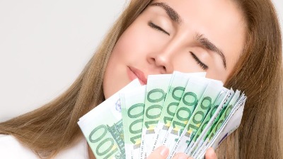 3 znaka čeka FINANSIJSKI PREPOROD I BLAGOSTANJE: Nakon teškog perioda, pare će PADATI S NEBA 