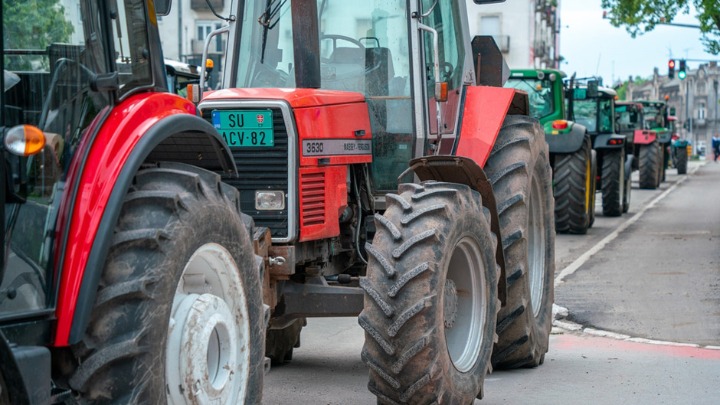 "Razgovor sa predstavnikom ministarstva samo zamazivanje očiju“: Poljoprivrednici nastavljaju blokade širom Srbije