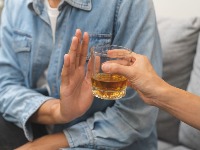 Šta se dešava sa telom kada prestanemo da pijemo alkohol?