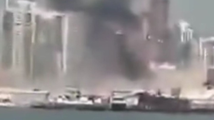 Pogledajte: Trenutak nakon što je iranska raketa pogodila Abu Dabi (VIDEO)