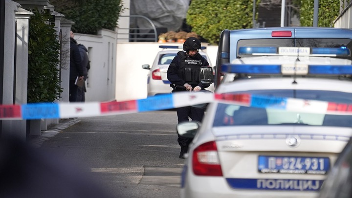 Oglasio se Zdravko Čolić posle bačene bombe na njegovu kuću: EVO ŠTA JE REKAO